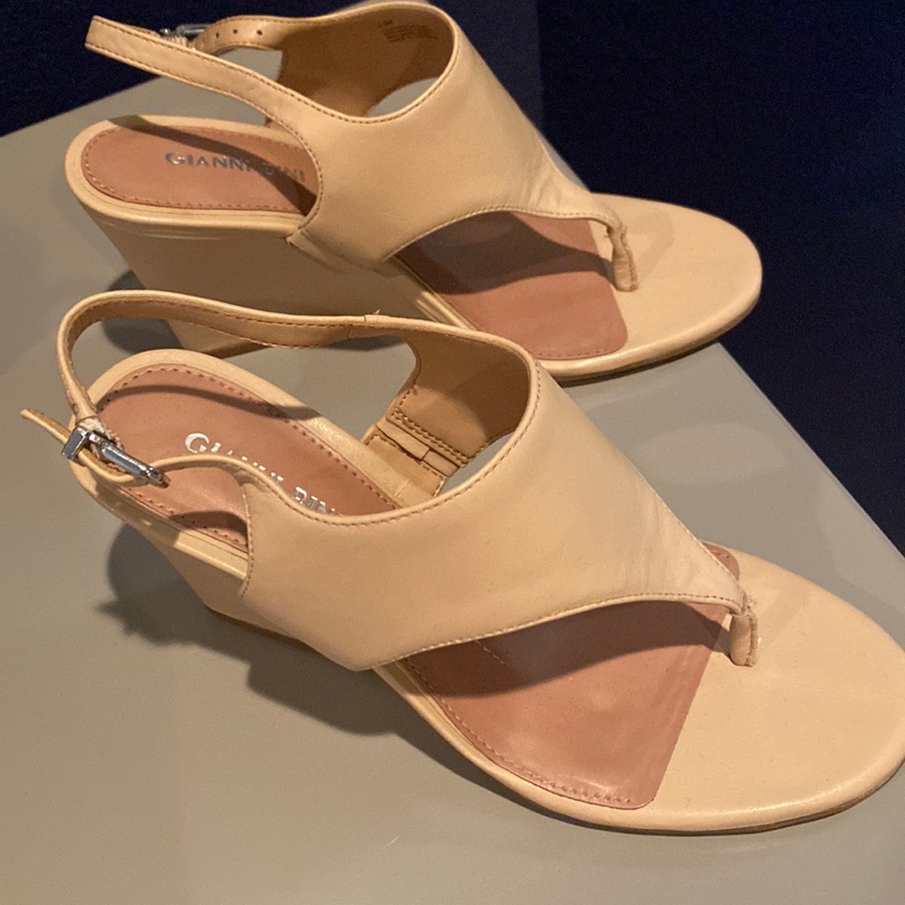 Super cute tan sandals